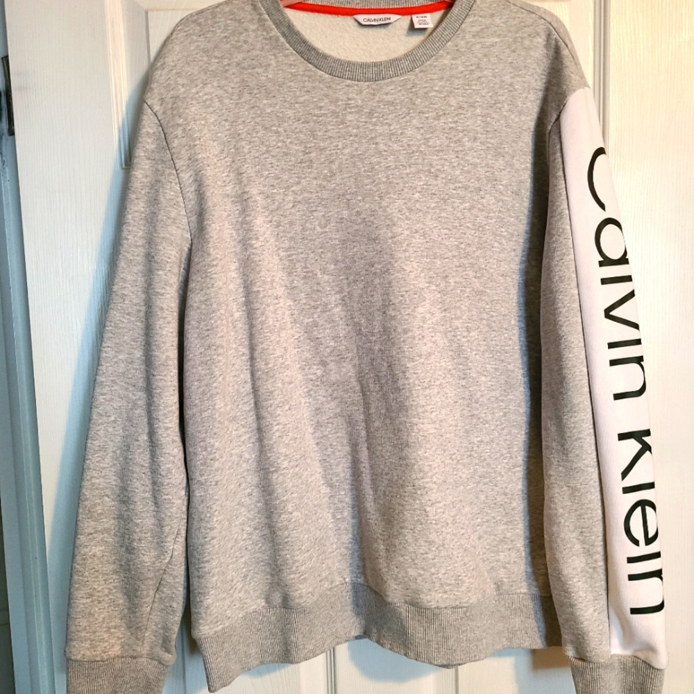 Calvin Klien sweatshirt